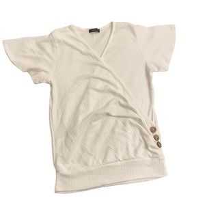 Iliad USA Size Medium V-neck crossed short sleeve top